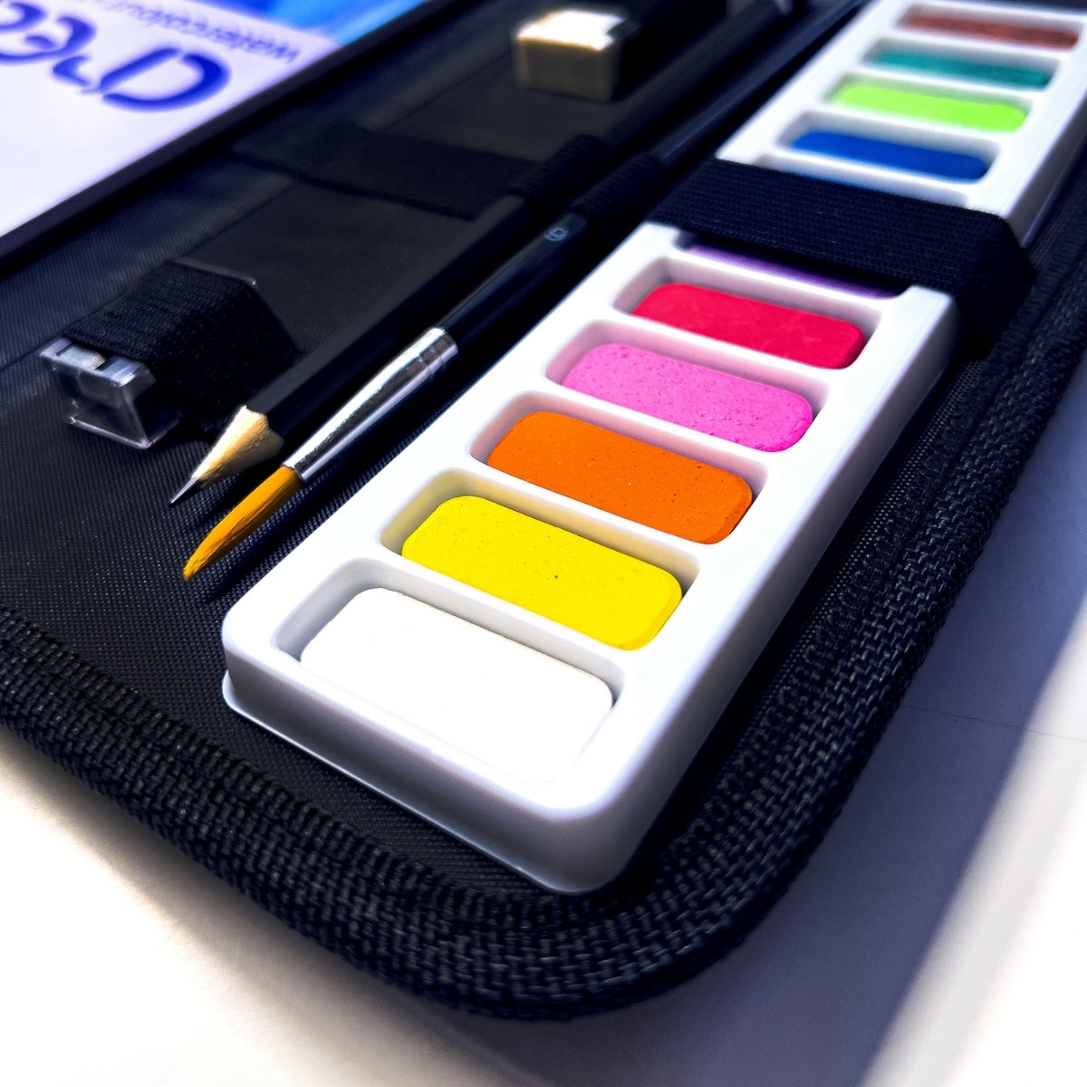 Create - Watercolour  Painting & Sketching Travel Bag 28 piece Set
