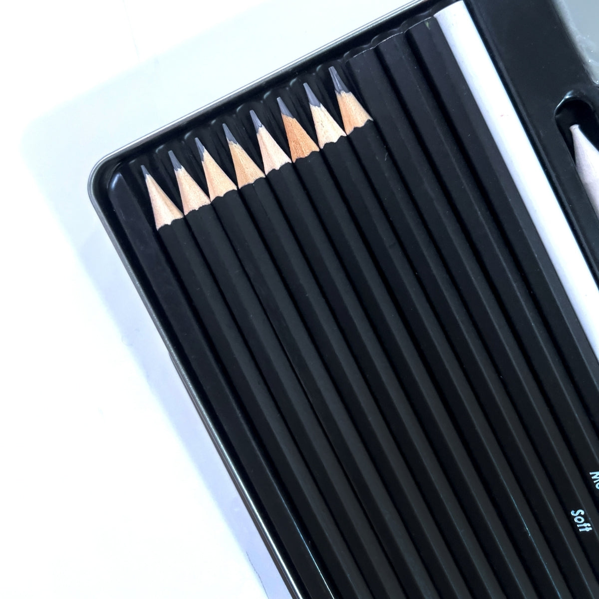 Create - Drawing & Sketching  27 piece Set