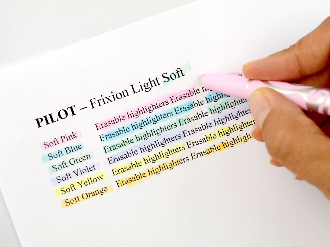 Piloot - Frixion Light Soft - Highlighter Pen - Yellow Pink Blue - Medium Tip - 3 Pack